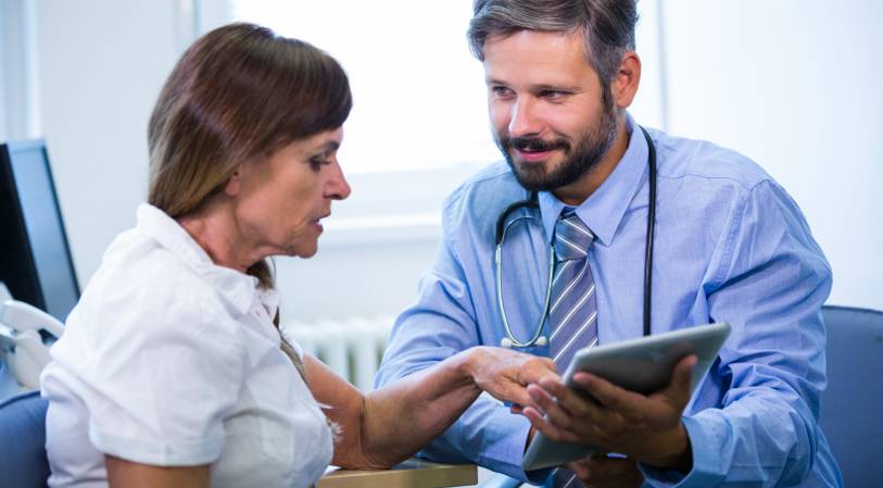 Asesoría estratégica para entidades del sector salud: innovación, normatividad y liderazgo